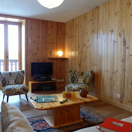 Le Tour By Interhome Apartamento